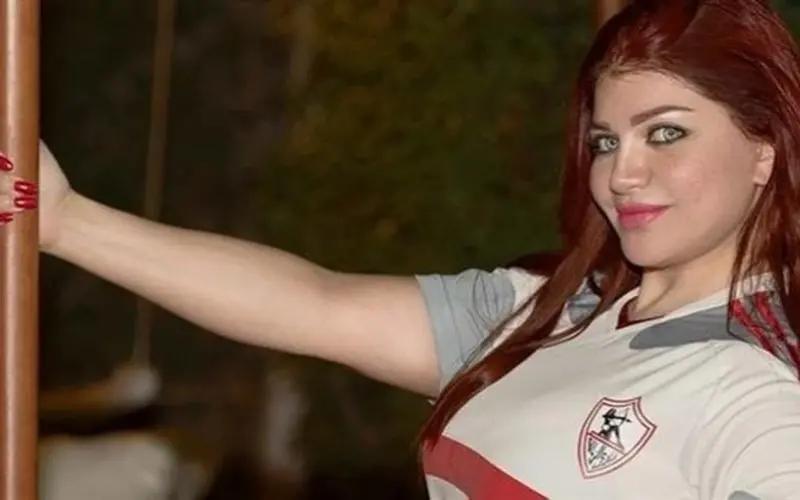 بتيشيرت الفريق.. ياسمين الخطيب تحتفل بانتصار الزمالك أمام بلوزداد على طريقتها